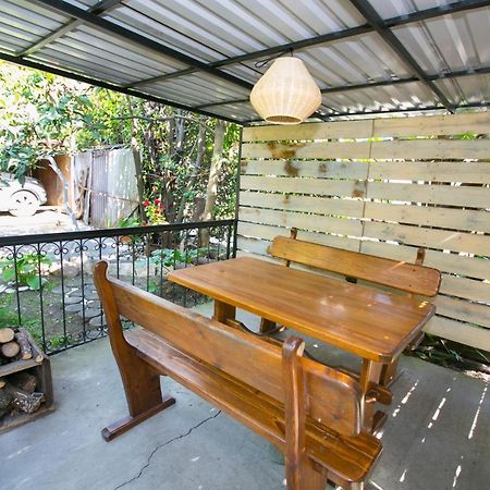 Guest House Lavr Gagra Exterior foto
